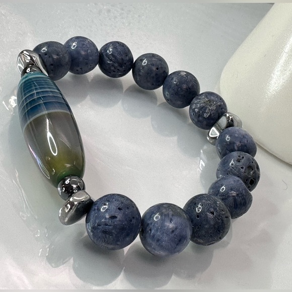 INDONESIAN BLUE CORAL + STRIPED AGATE STONES NATURAL BRACELET sz 7” - Picture 4 of 11